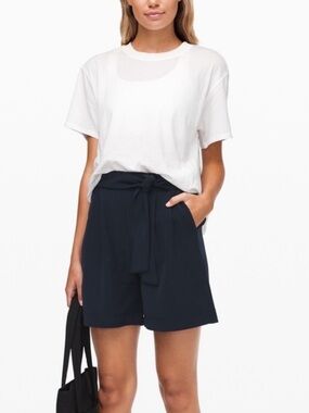 Lululemon Noir Short 5” True Navy High Rise Tie Waist Shorts